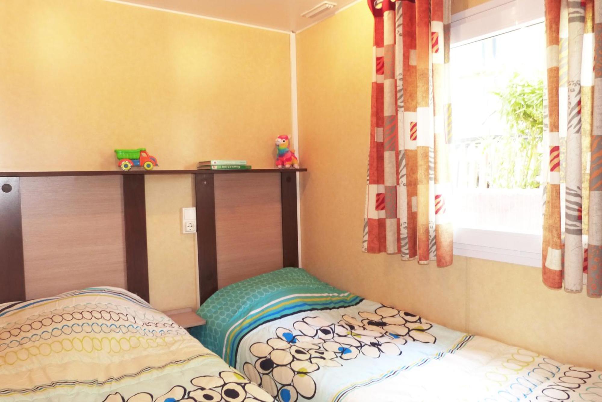 Camping Le Mediterranee Hyeres Room photo